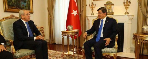 Başbakan Davutoğlu, Dost Parti heyetini kabul etti